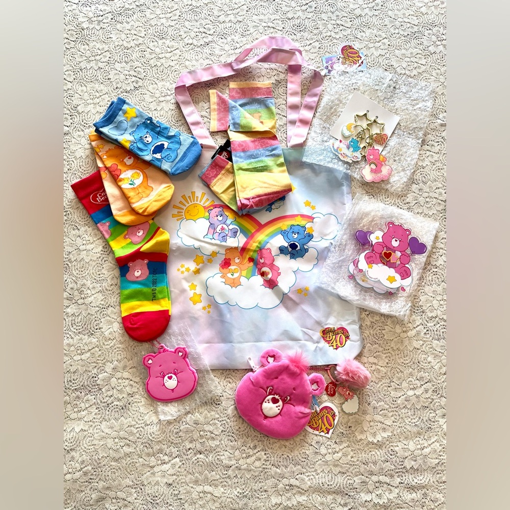 NEW!!! Ultimate Care Bear Love Collector’s Bundle
